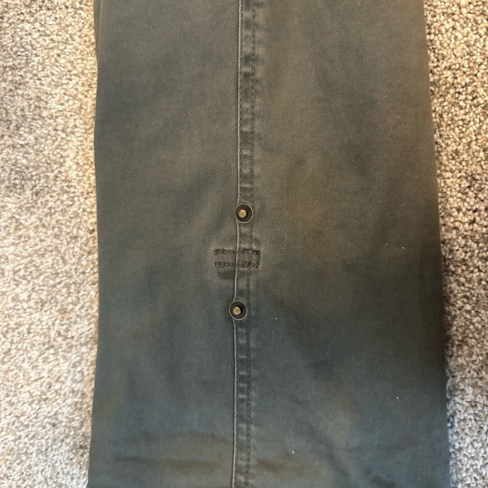 Democracy Sage Green cropped Cargo Pants  Size 12 - Picture 7 of 10
